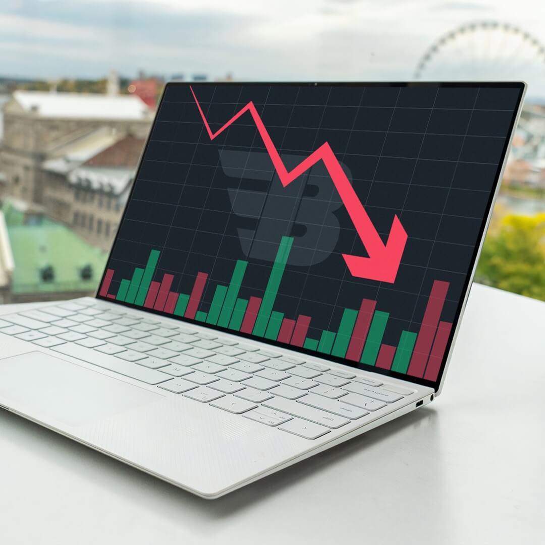 Mastering Bearish Candlestick Patterns: Types, Examples, and Formation Strategies